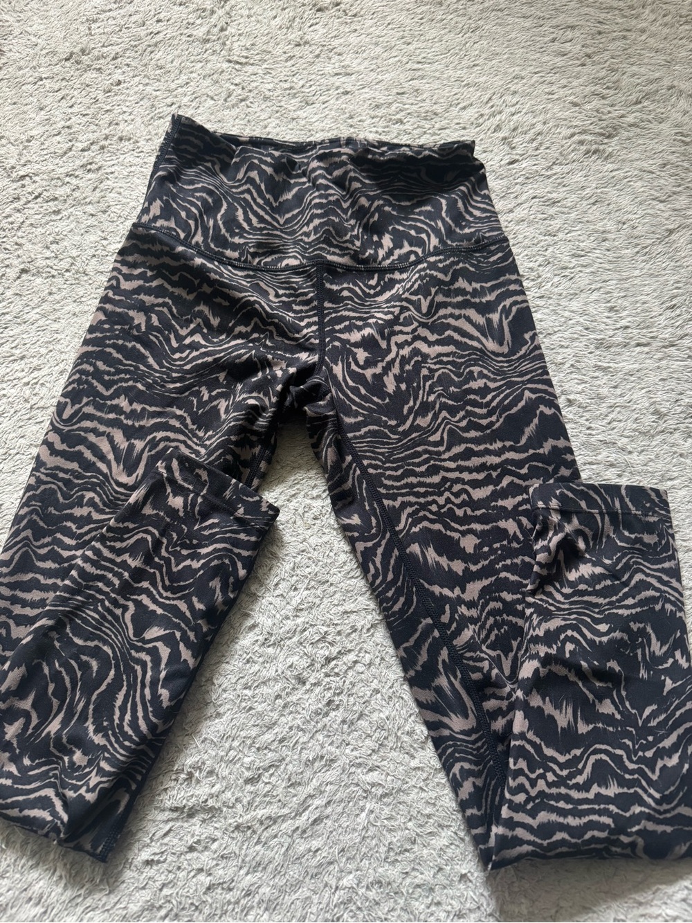 Black and Taupe Patterned Leggings